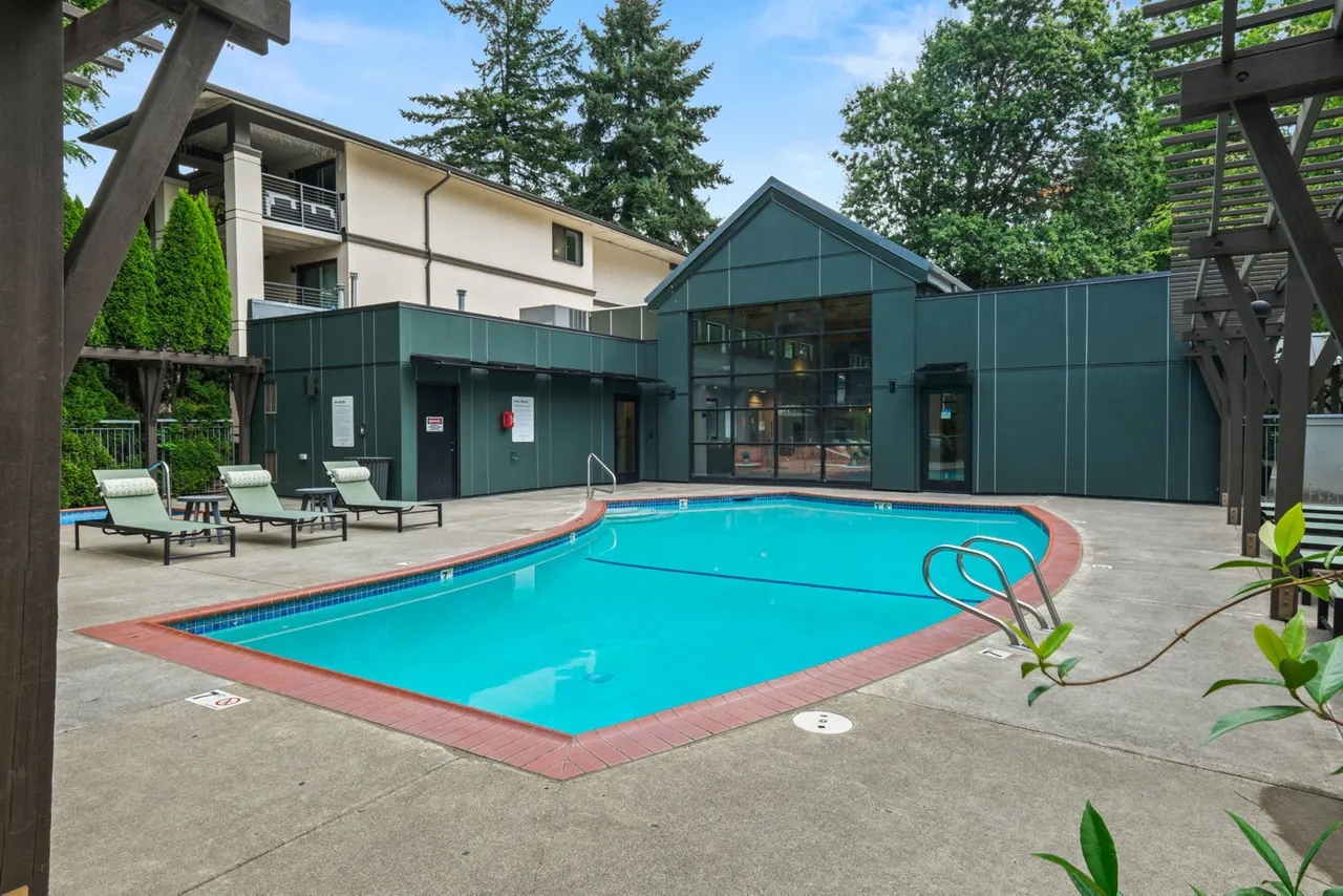 Parkridge Apartments