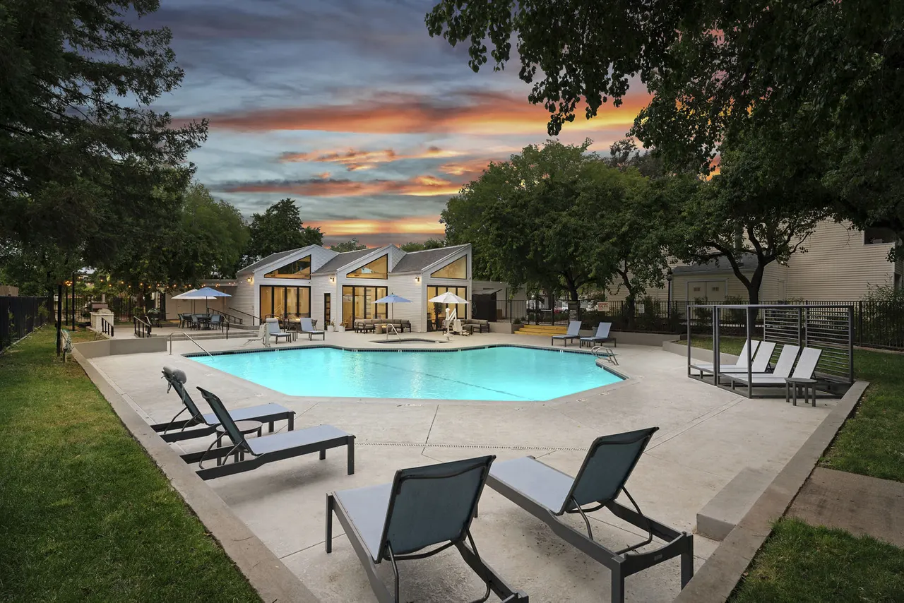 Kensington Apartments