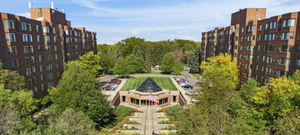 Ridgepointe Senior Living