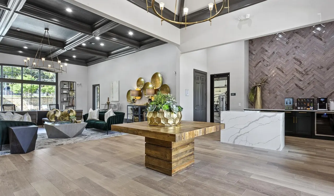 Harlowe Apartments