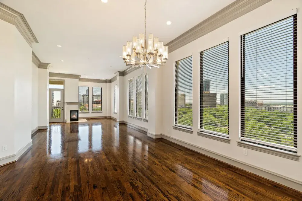 Rienzi at Turtle Creek Apartments