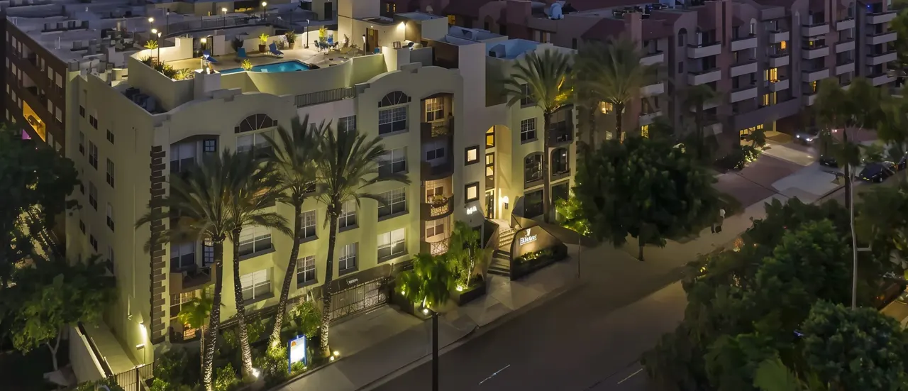 The Summit Apartments in Hollywood