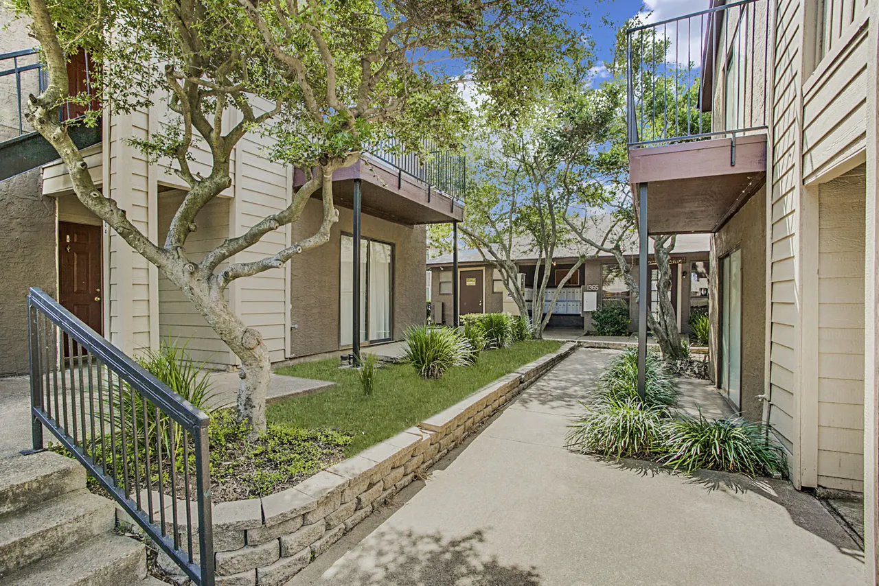 Waterside Apartment Homes