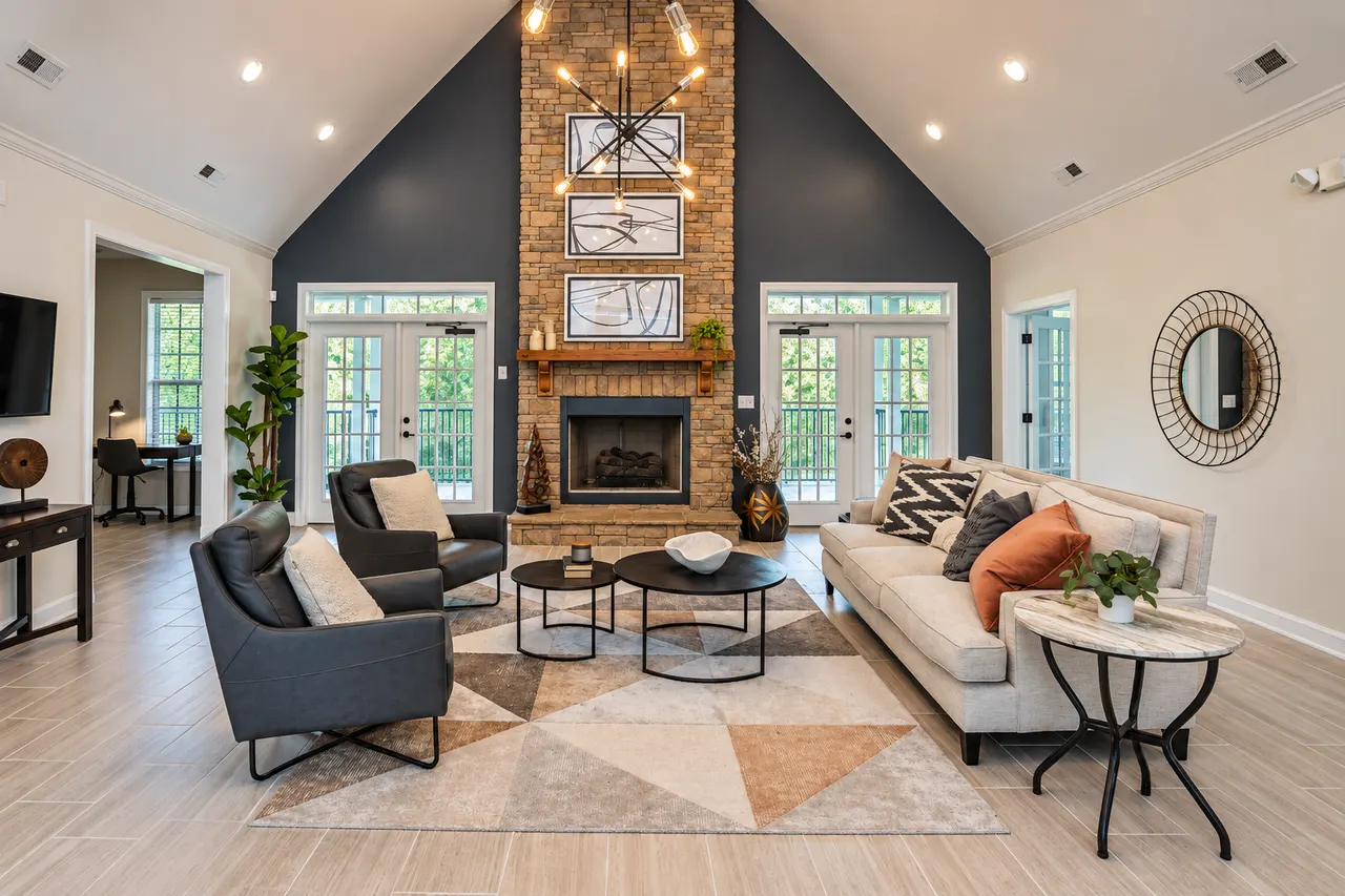 Legacy Pointe Apartments