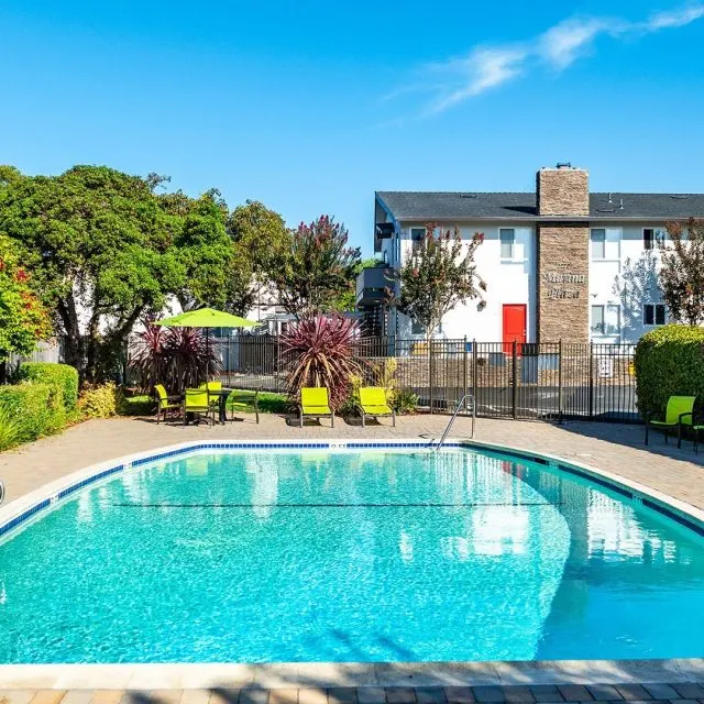 Marina Plaza Apartments