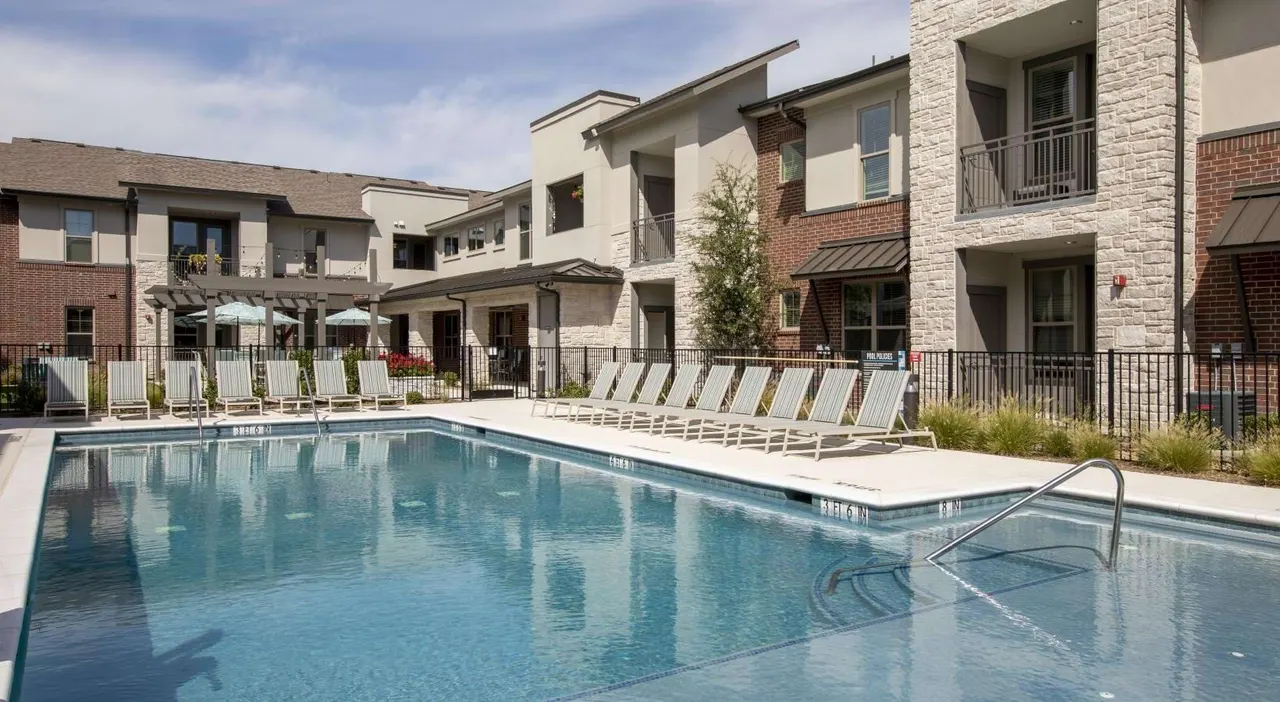 The Luxe at Rowlett