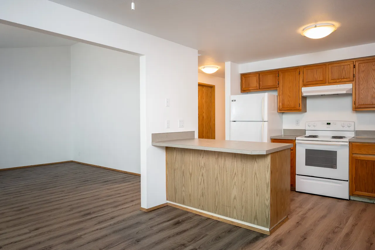 Applewood Apartments