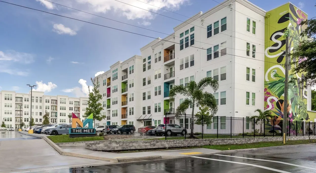 The Met Apartments