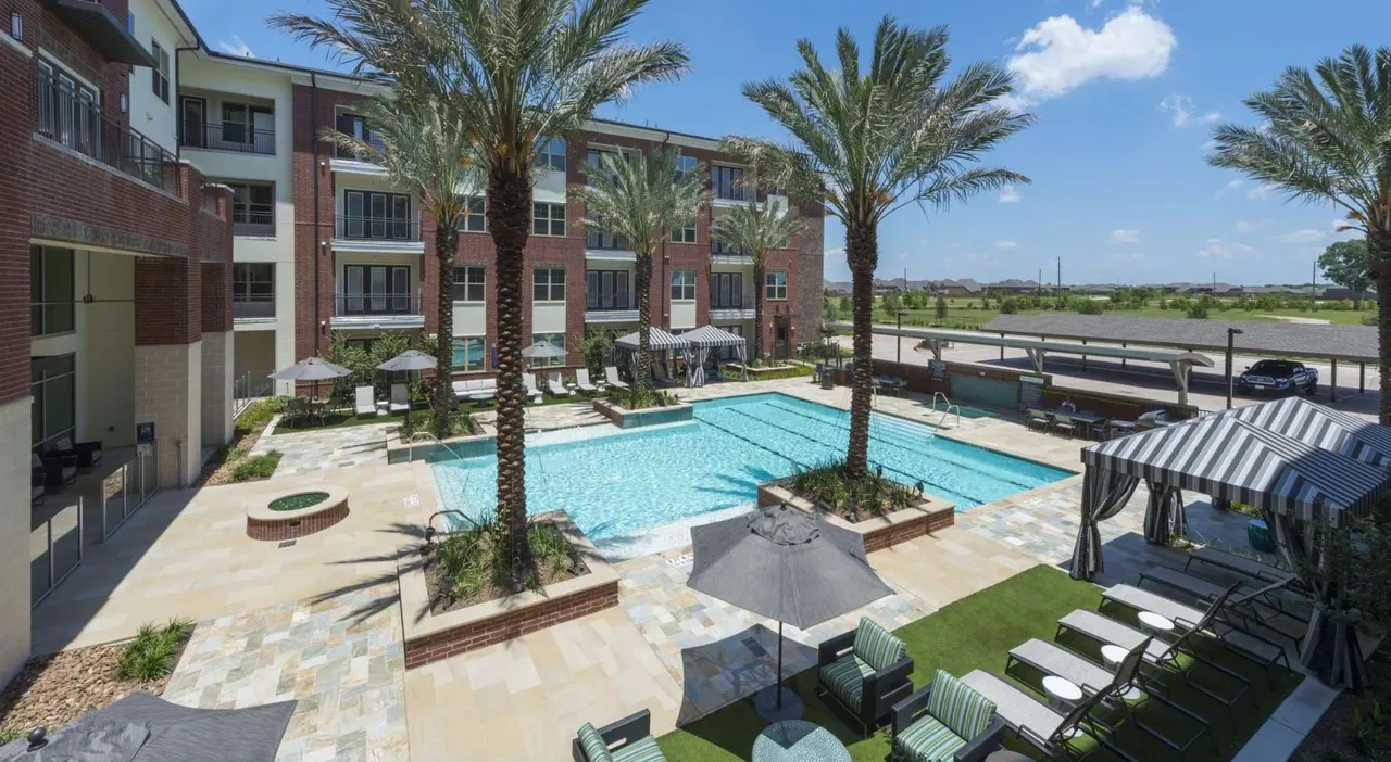 Overture Sugar Land
