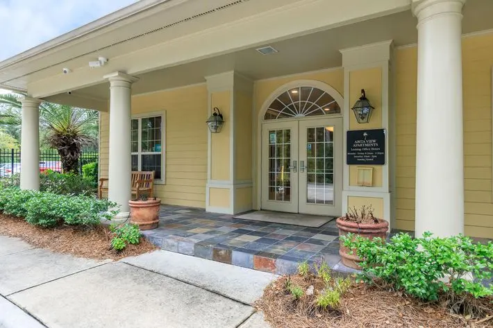 Abita View Apartments