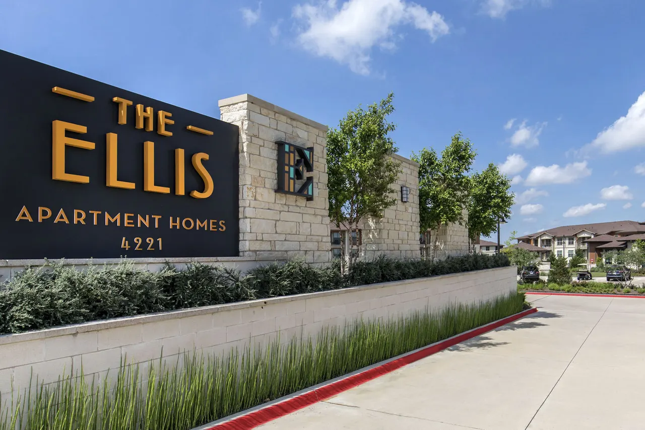The Ellis Apartments