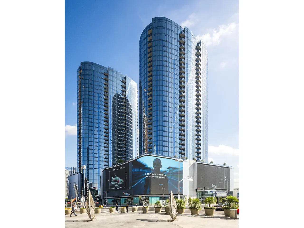 Circa LA Apartments