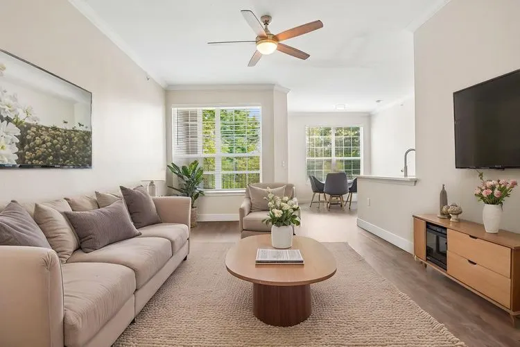 The Ridge at Lowry Apartments