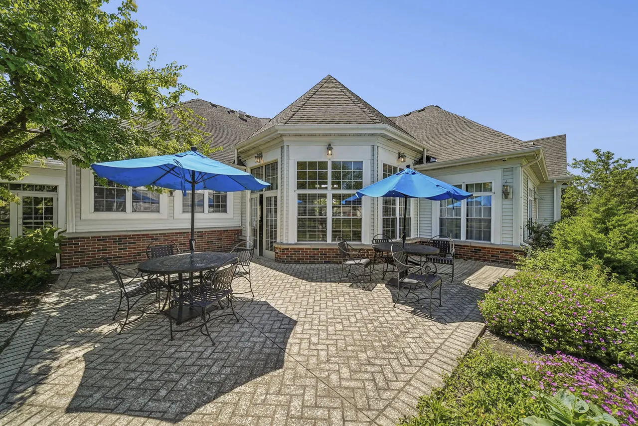 Fox Valley Villages Apartments