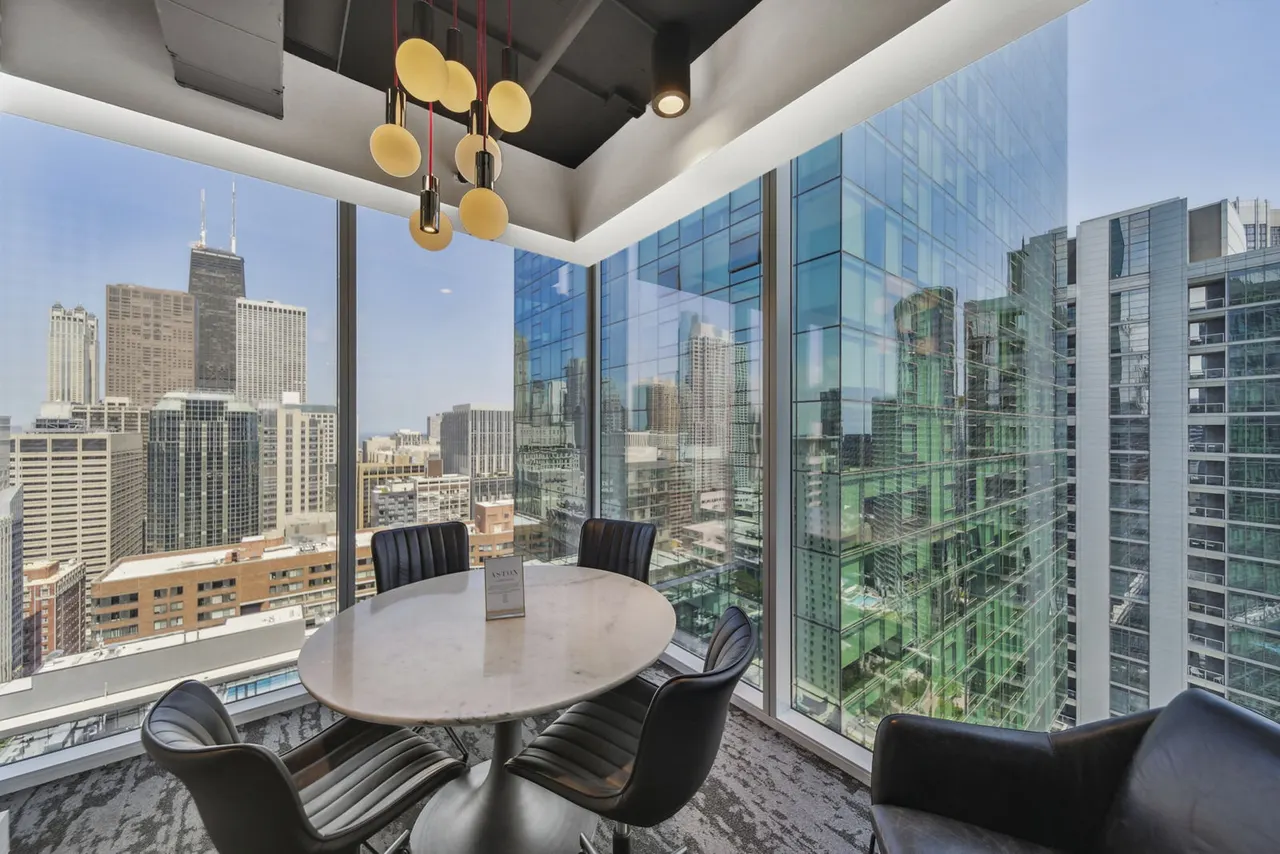 Aston Chicago Apartments