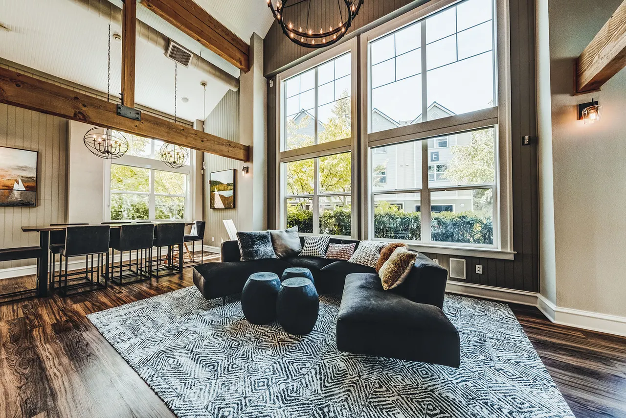 Bella Vista Apartments
