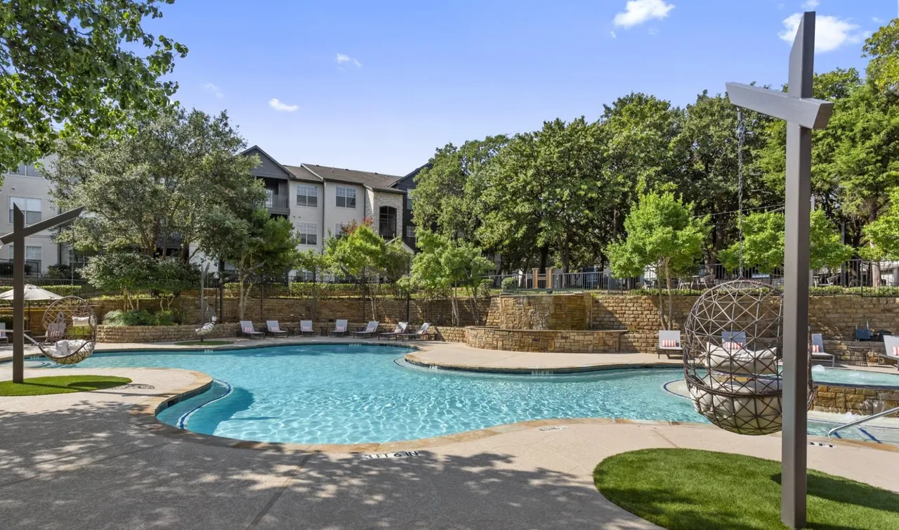 Harlowe Apartments