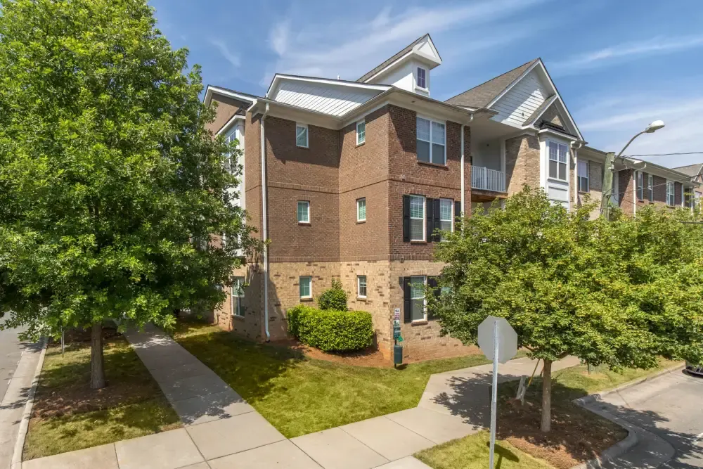 Crest Gateway Apartments