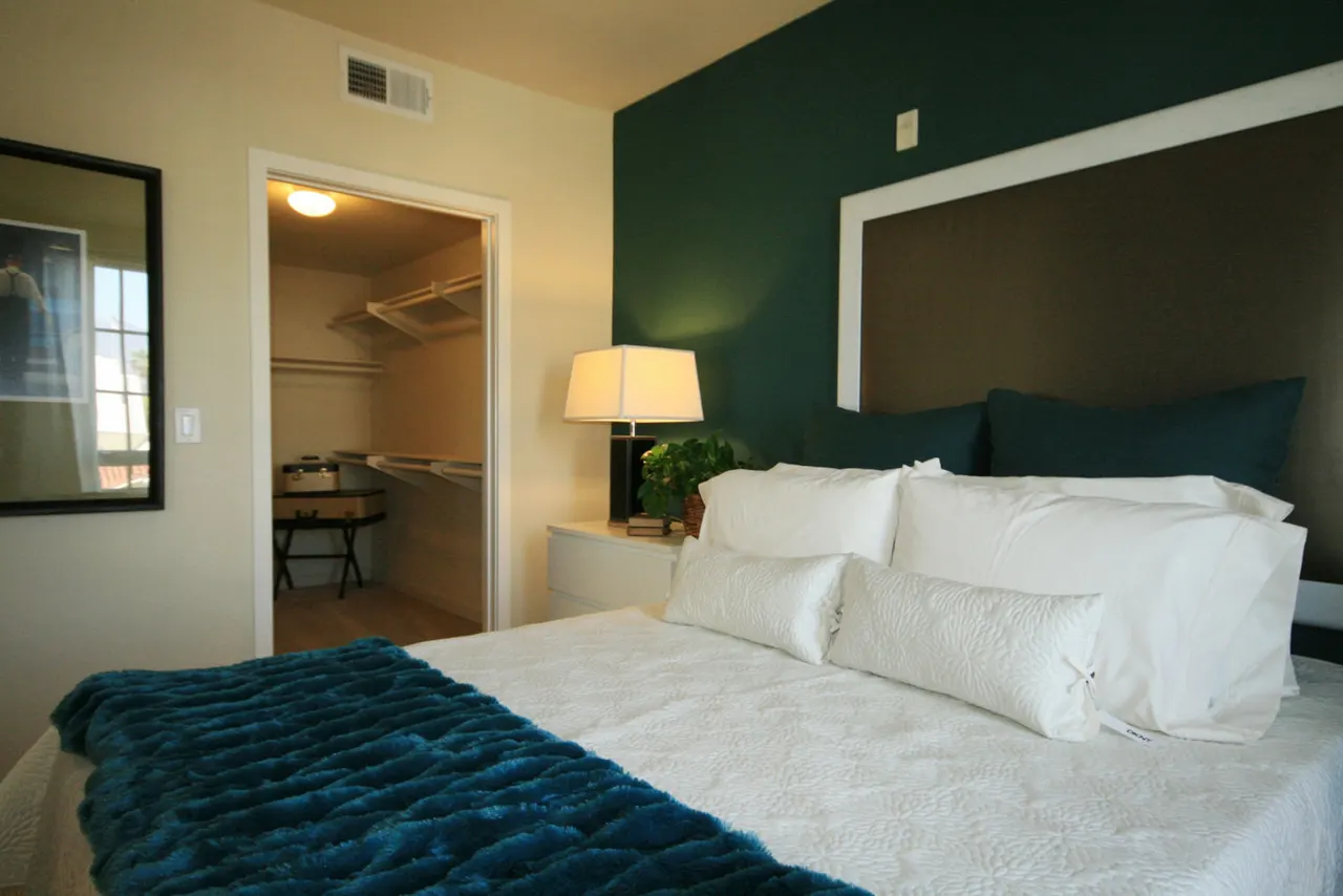 Trio Apartments
