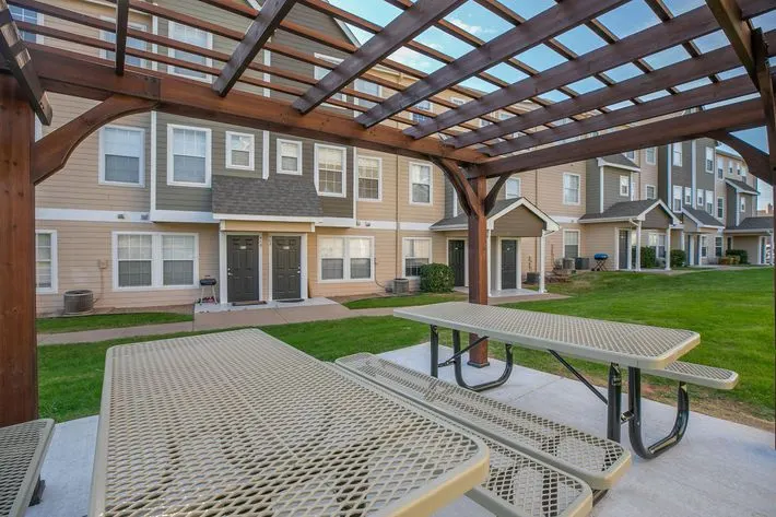Summit Ridge Apartments