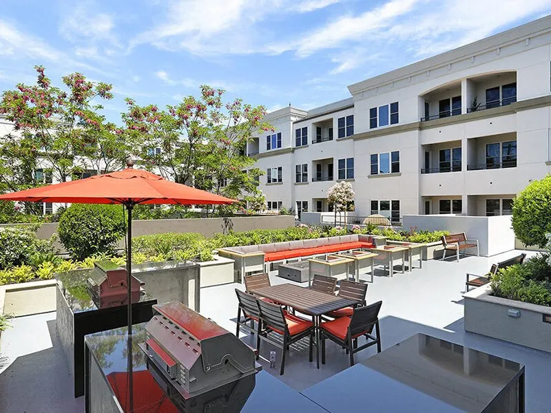 Six 1 Five Apartments