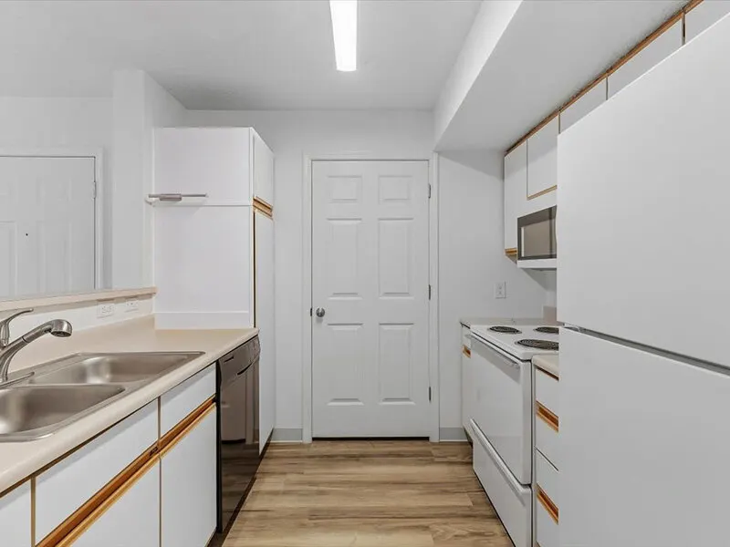 Shaw Mountain Apartments
