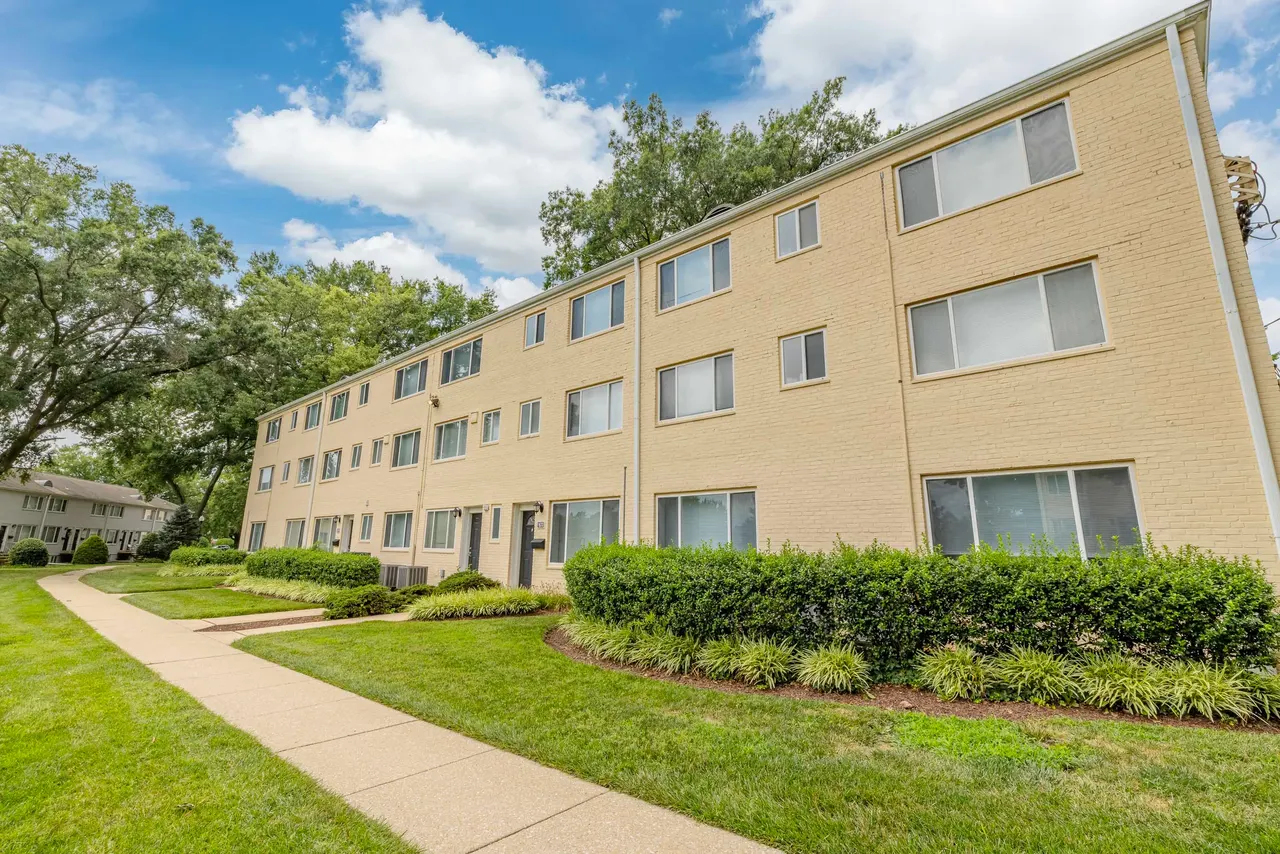 The Renaissance Club Apartments