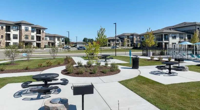 Water's Edge Apartments