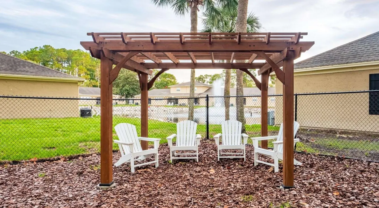Pickwick Apartments