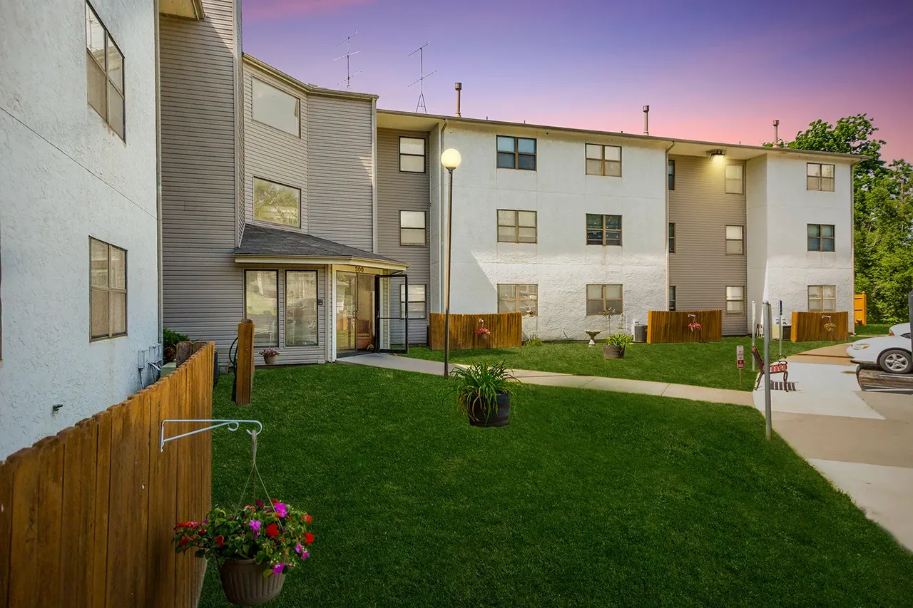 Ridgewood Hills Apartments