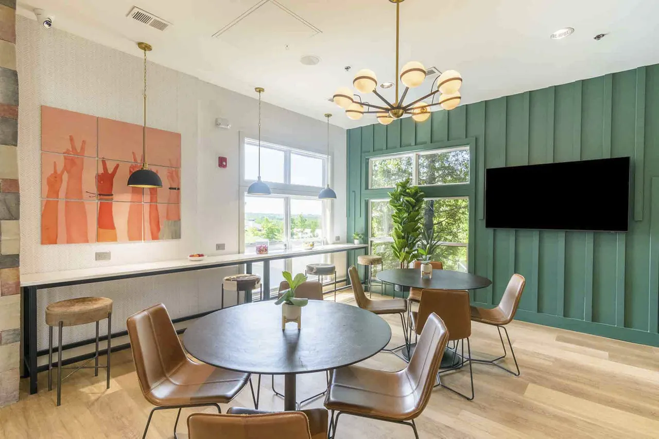 Aventura Falcon Valley