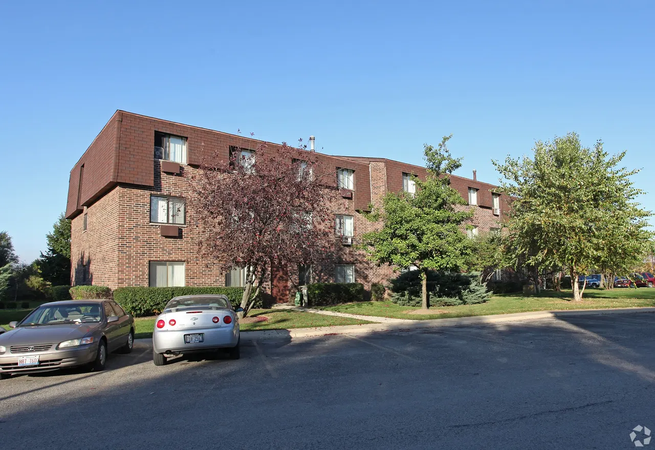 Dynasty Pointe Apartments
