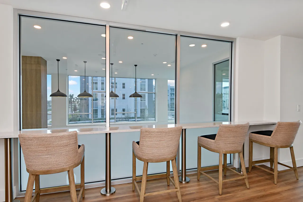 Apollo Apartments