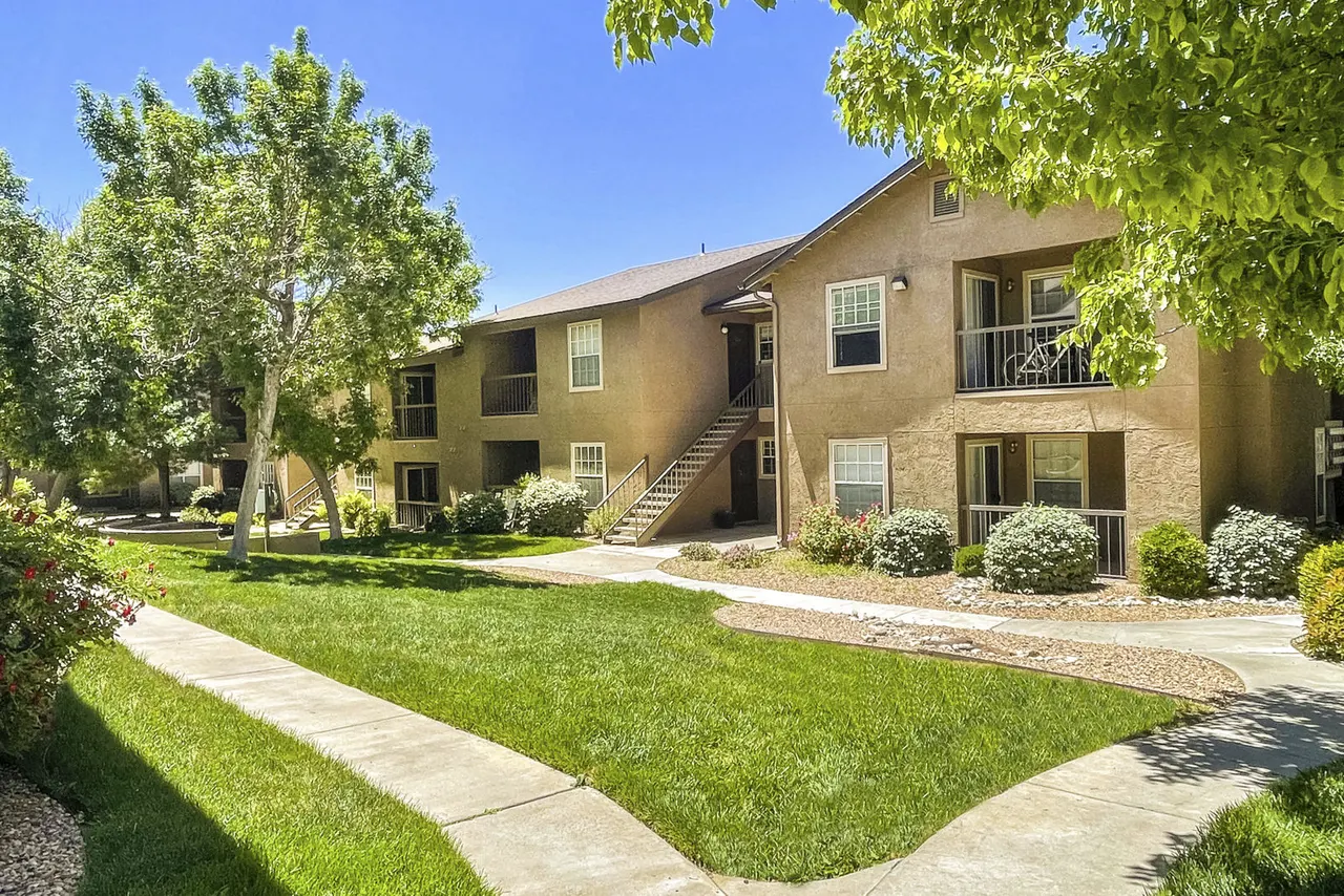 Hunters Ridge Apartment Homes