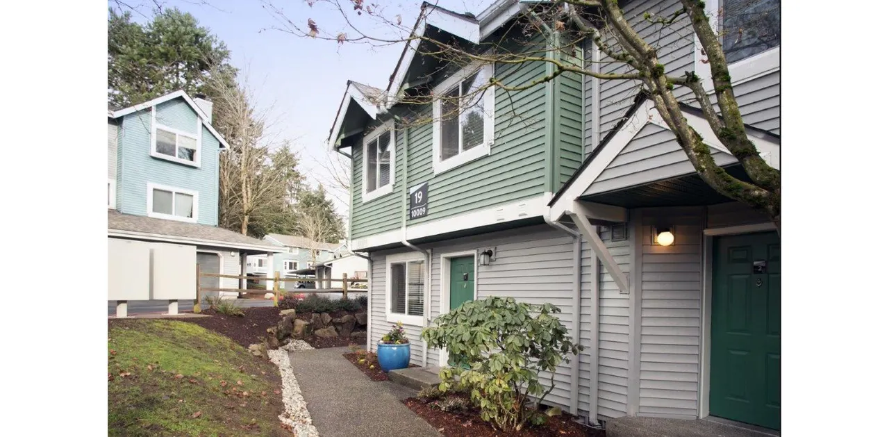 Hidden River Townhomes