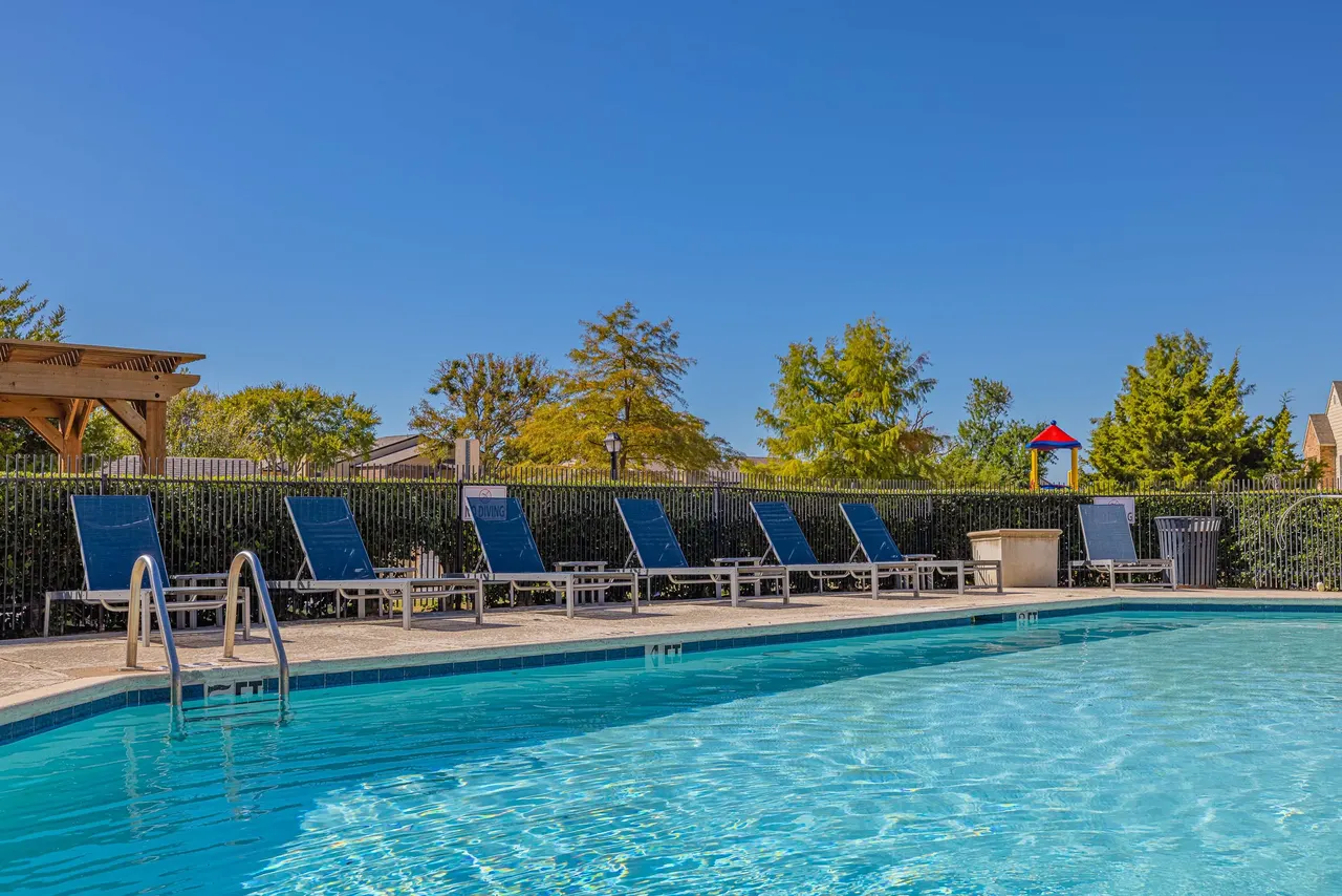 Arlington Hills Apartments & Townhomes