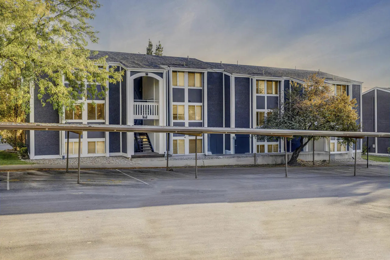 The Pointe at Northridge