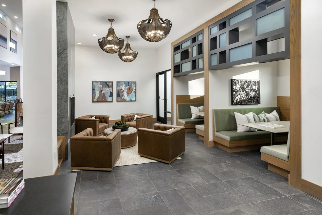 Elan Brookwood Apartments