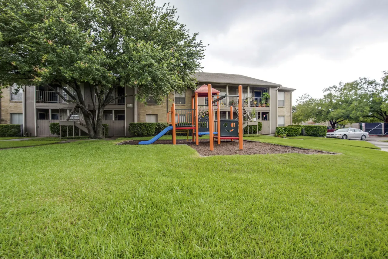 Bellfort Village Apartments