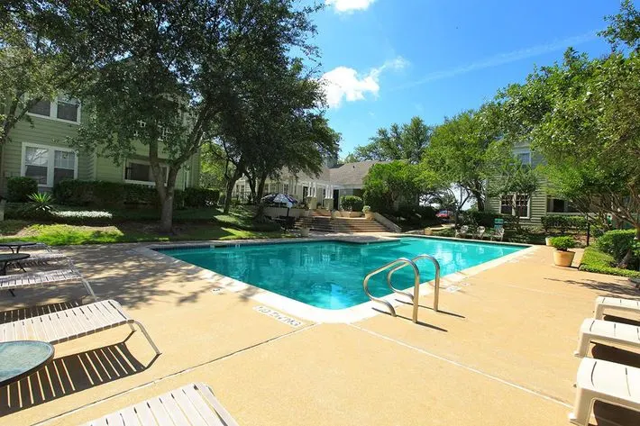 Crystal Creek Apartments