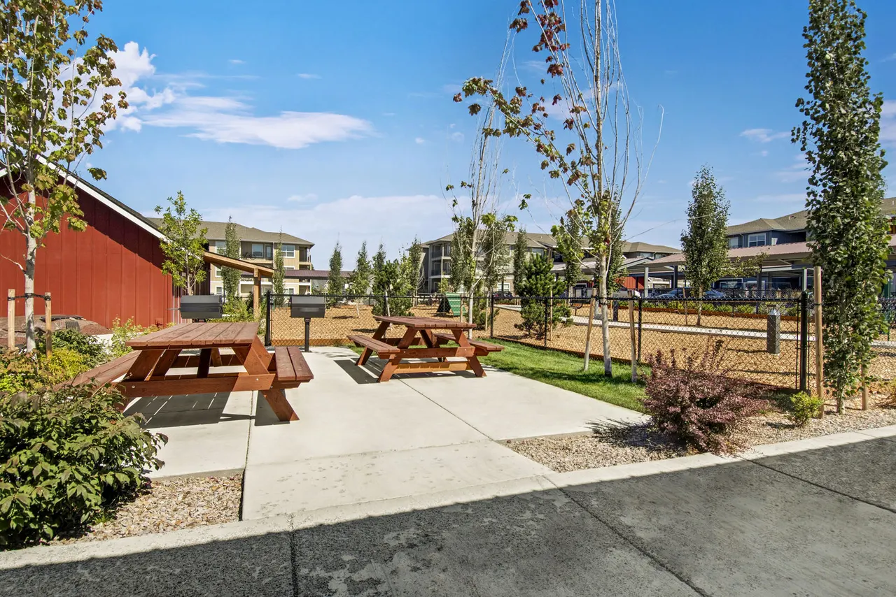 Seasons at Farmington Reserve