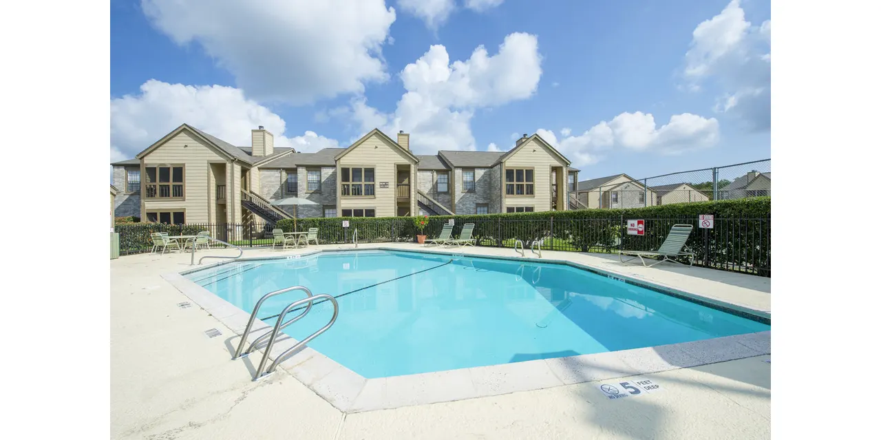 Huntcliff Apartments