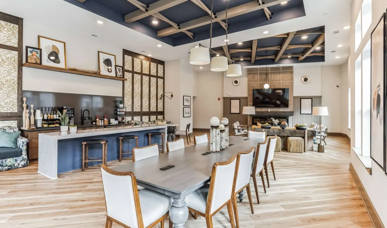 Mountain Creek Apartments