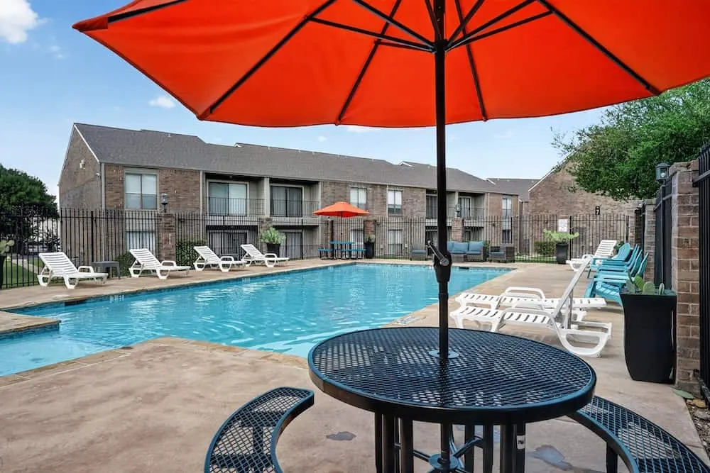 The Heights at 701 Apartments