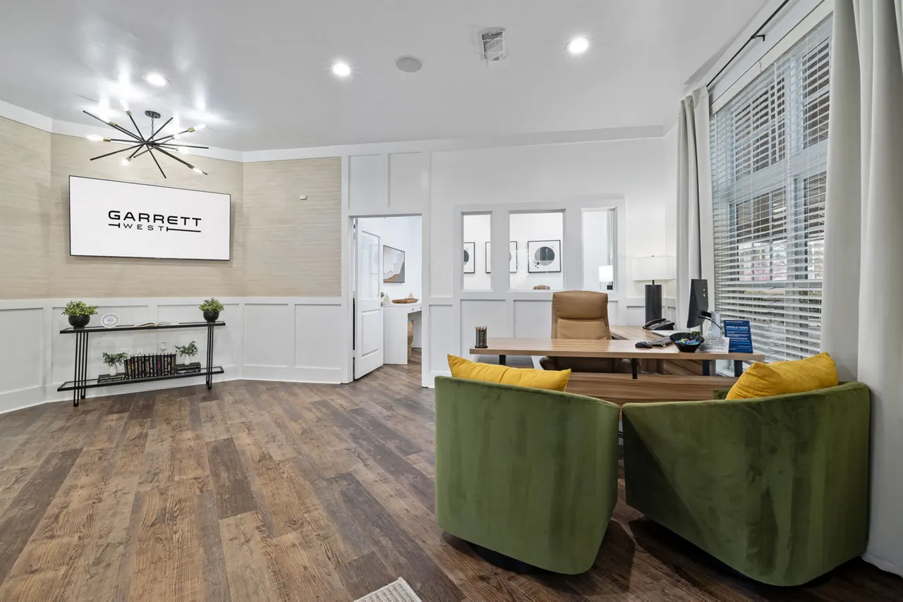 Garrett West Apartments