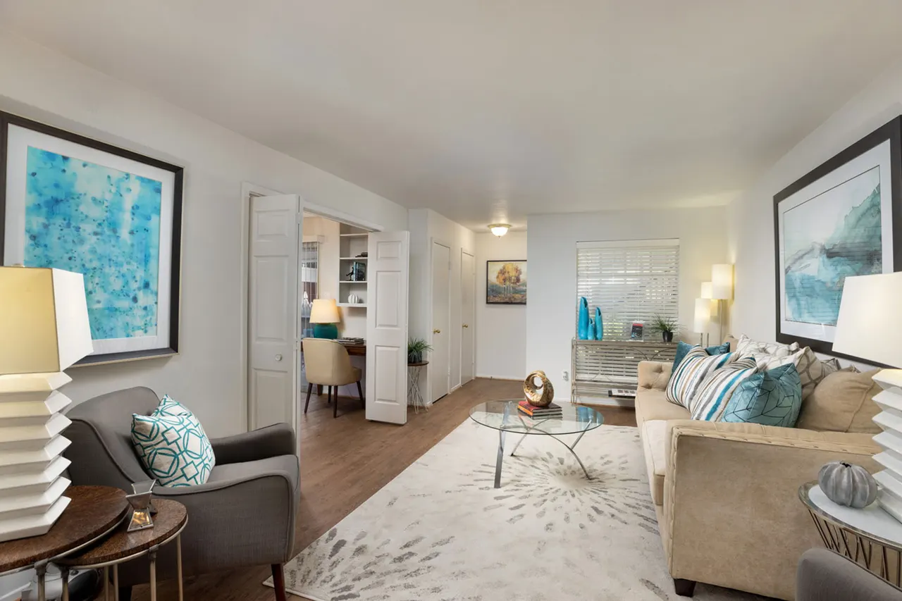 Colony Oaks Apartments