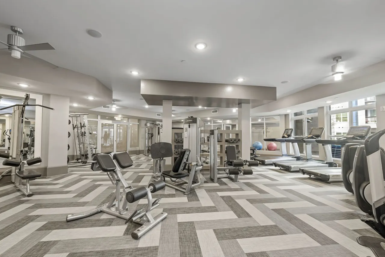 Circa Uptown Apartments