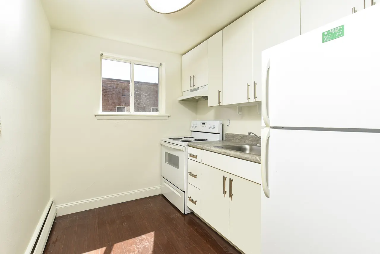 Woodview Apartments