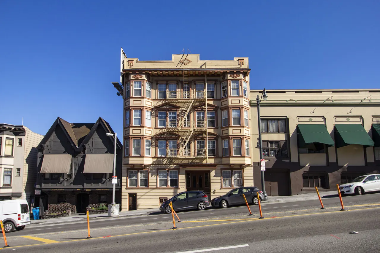 2128 Van Ness Avenue Apartments
