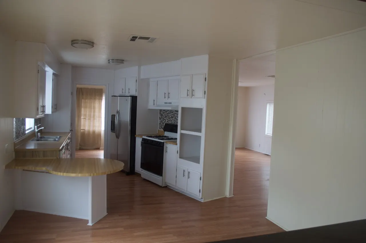 Round Lake RV & Mobile Home Park and Golf Course